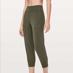 Lululemon align jogger crop size 2